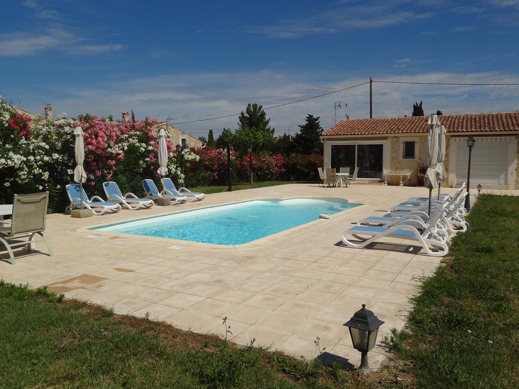 Locations Des Alpilles Apartment Saint-Remy-de-Provence Exterior photo