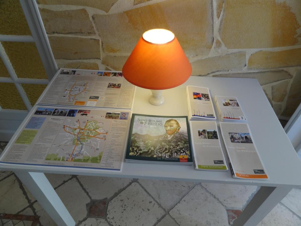 Locations Des Alpilles Apartment Saint-Remy-de-Provence Room photo